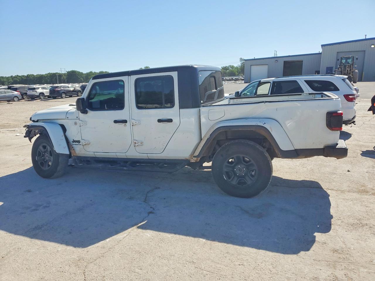 2021 Jeep Gladiator Sport - Фото 2
