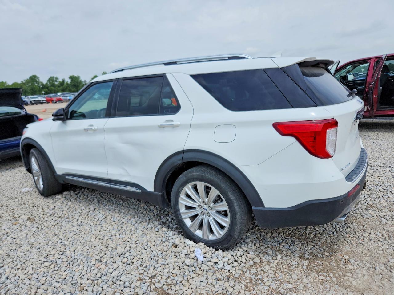 2022 Ford Explorer Limited - Image 2