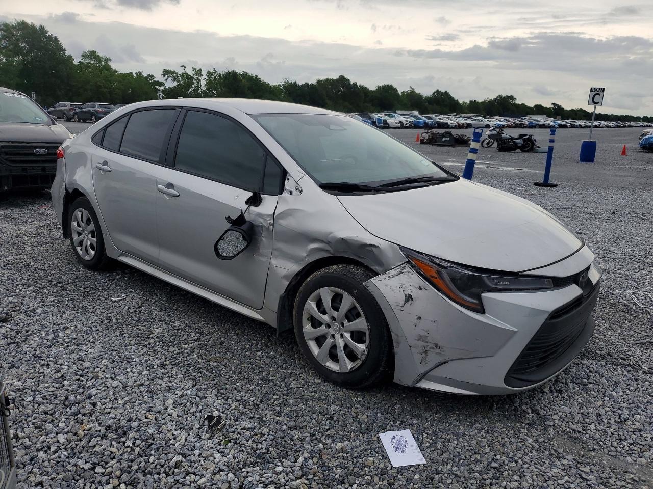 2025 Toyota Corolla Le - Фото 4
