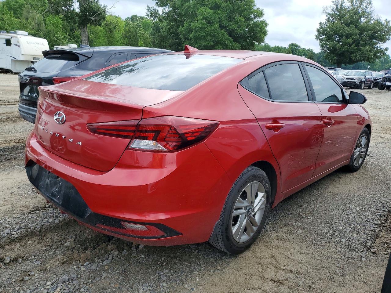 2019 Hyundai Elantra Sel - Фото 3