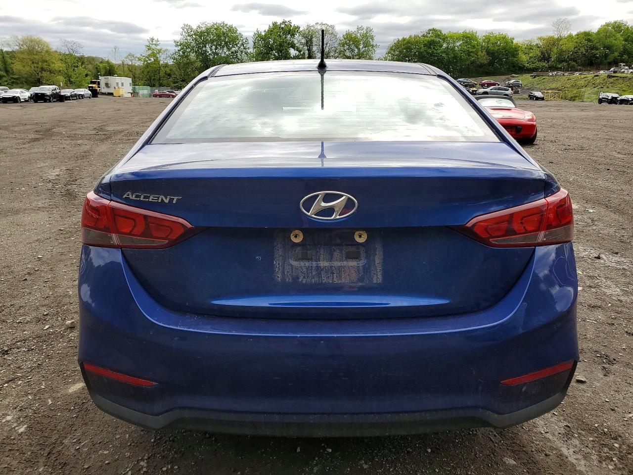 2019 Hyundai Accent Se - Image 6