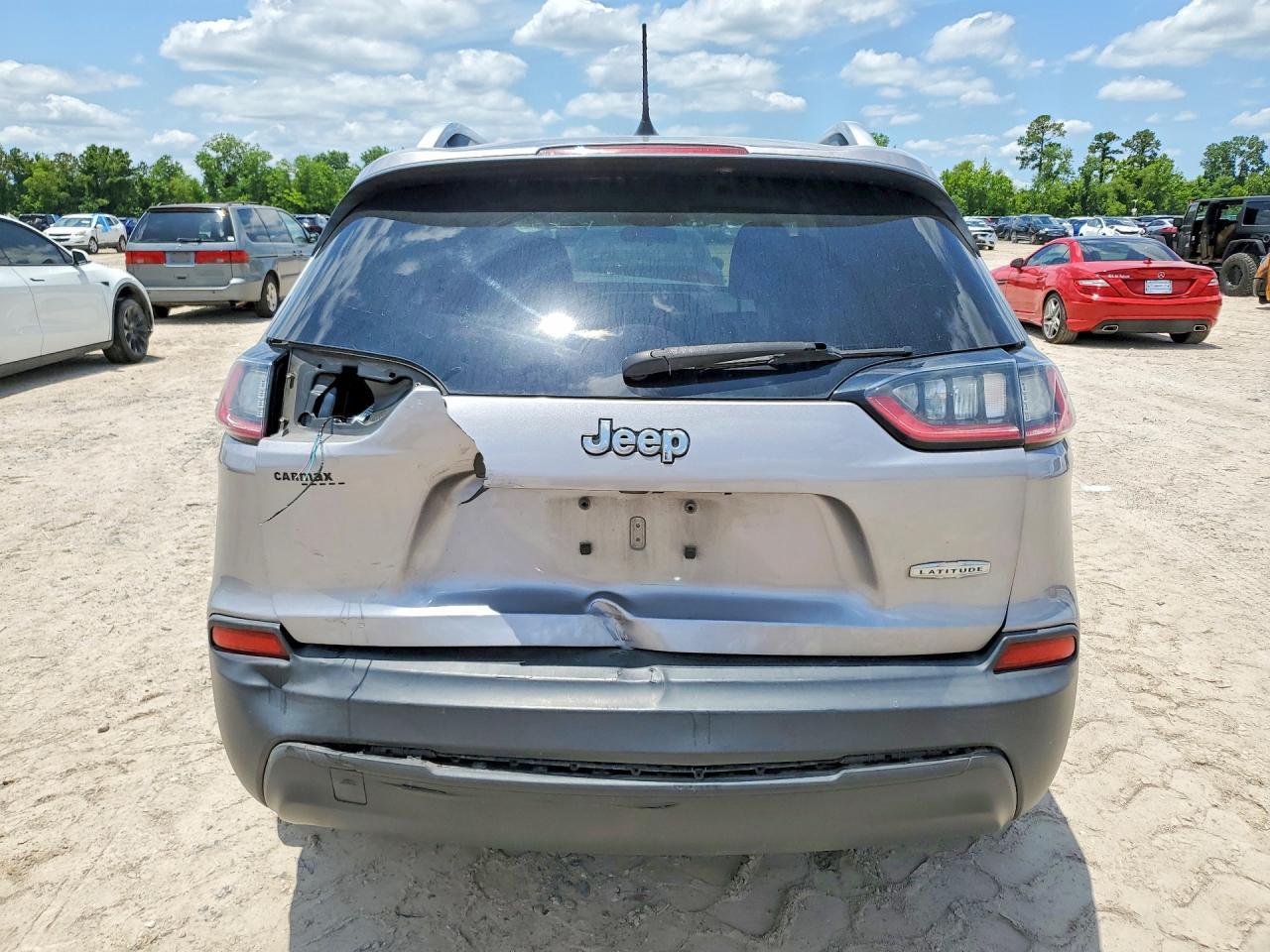 2019 Jeep Cherokee Latitude - Фото 6