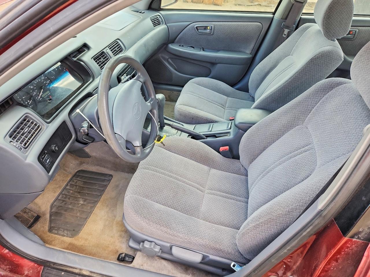 2001 Toyota Camry Le - Фото 7