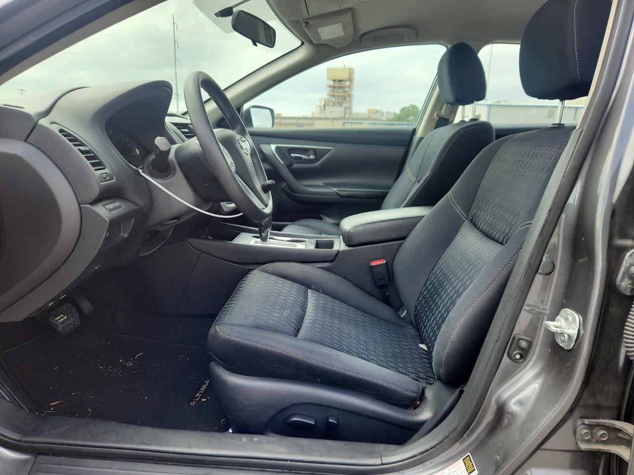 2016 Nissan Altima 2.5 S - Image 7