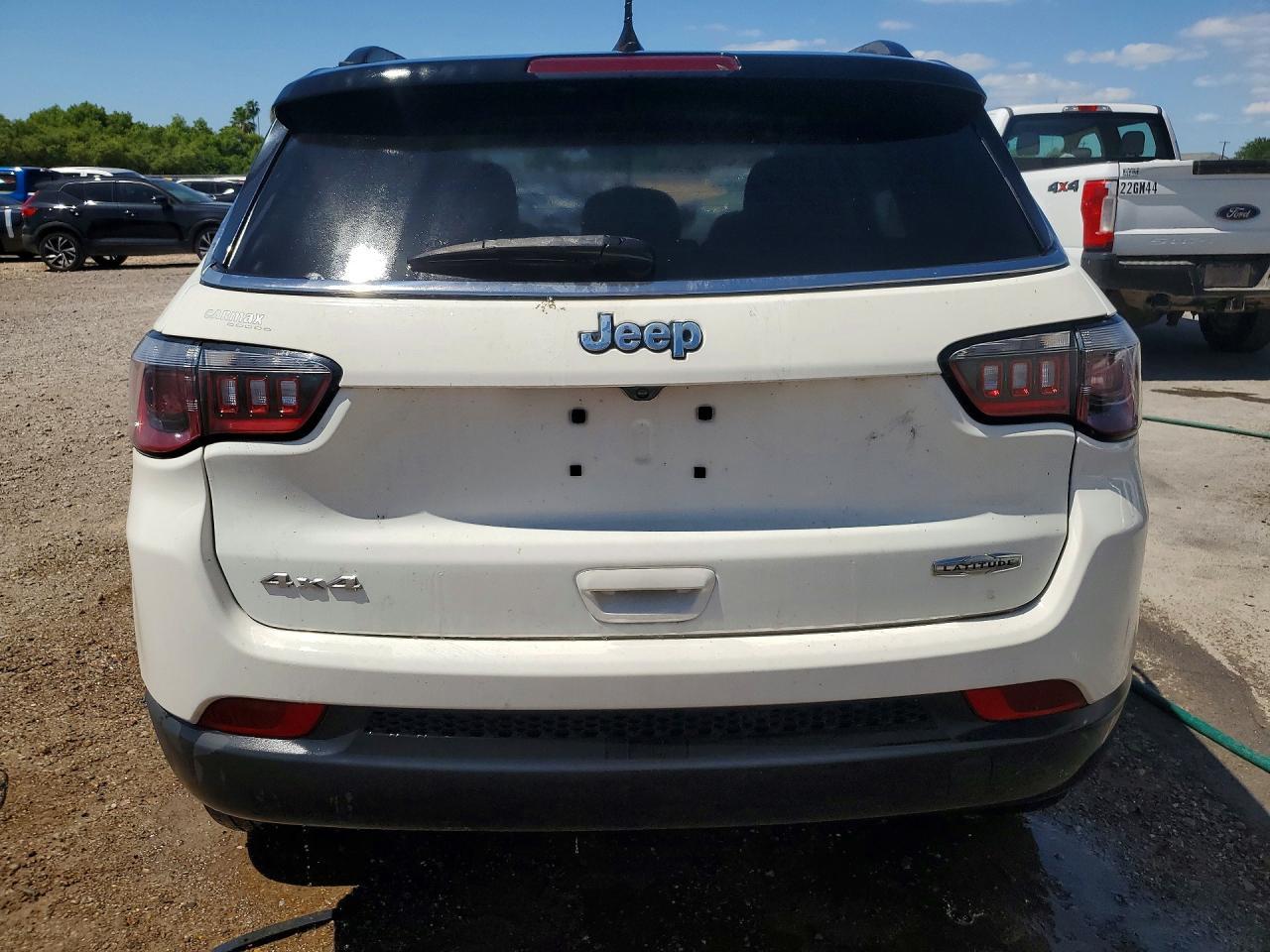 2019 Jeep Compass Latitude - Image 6