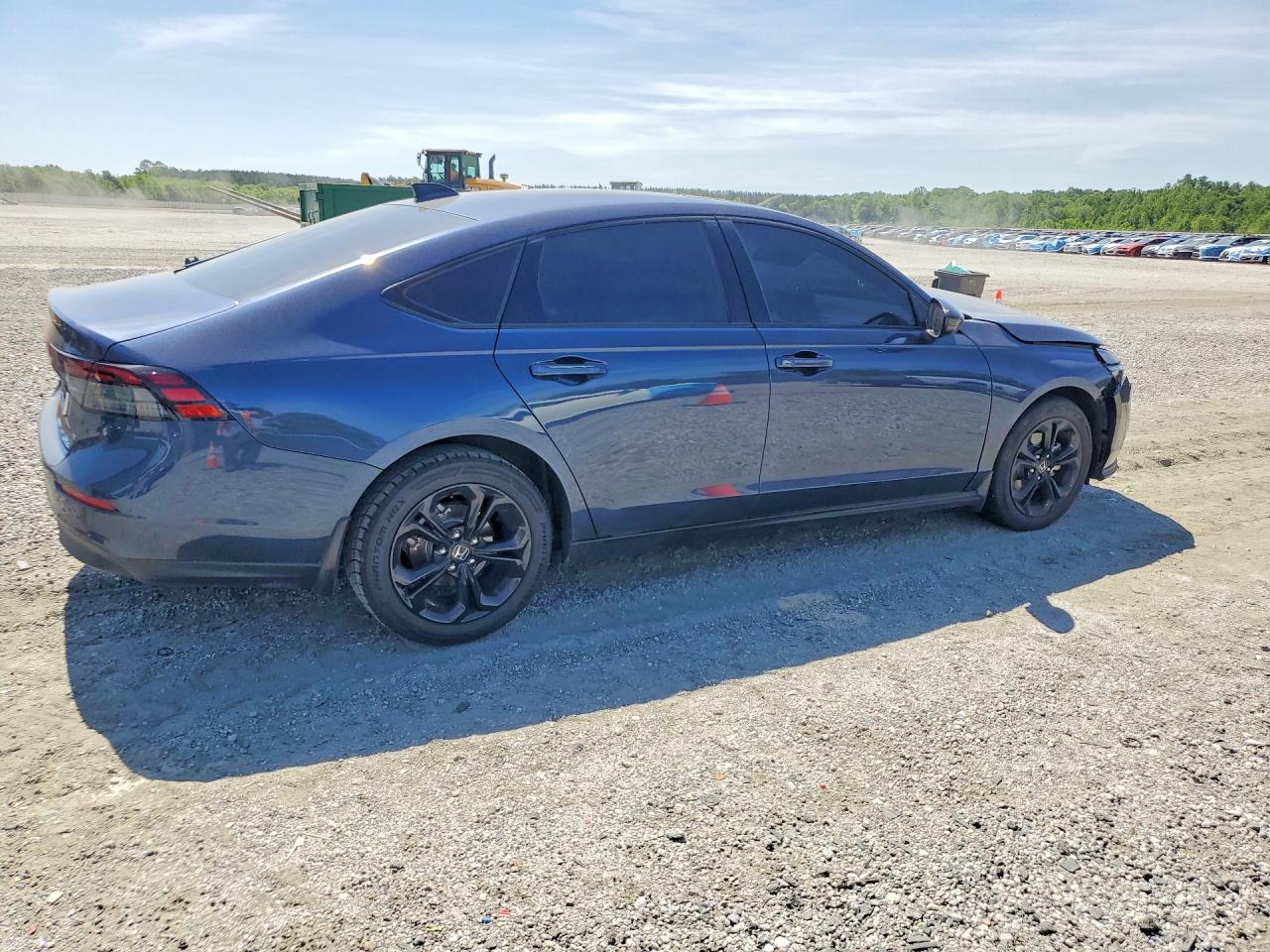 2025 Honda Accord Se - Фото 3