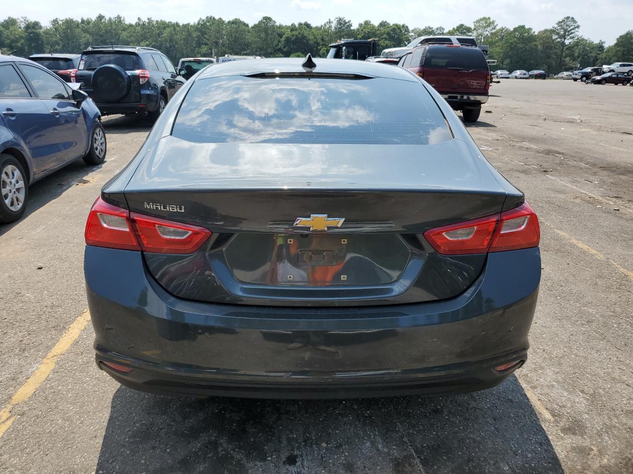 2017 Chevrolet Malibu Ls - Фото 6