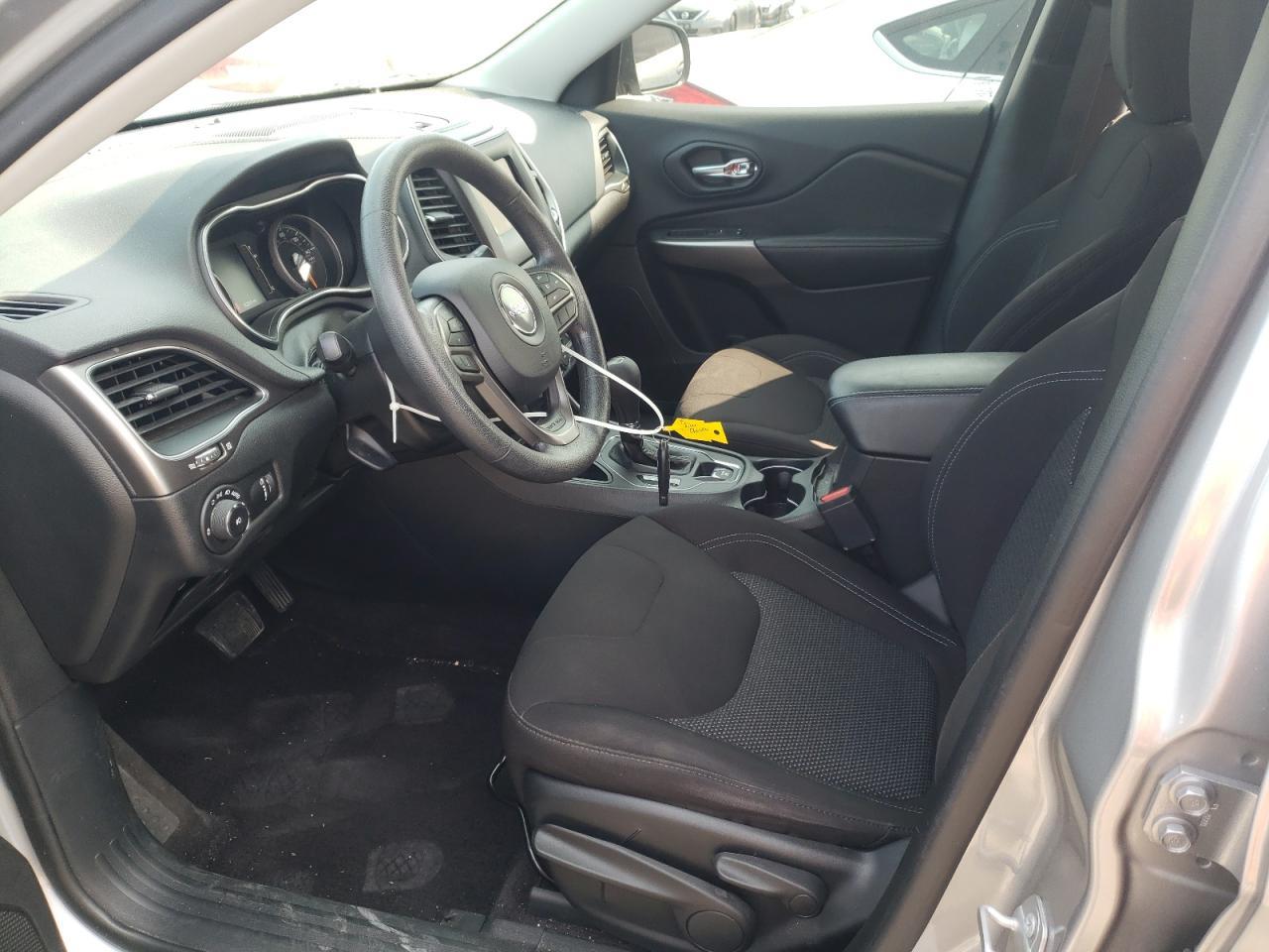 2019 Jeep Cherokee Latitude - Фото 7