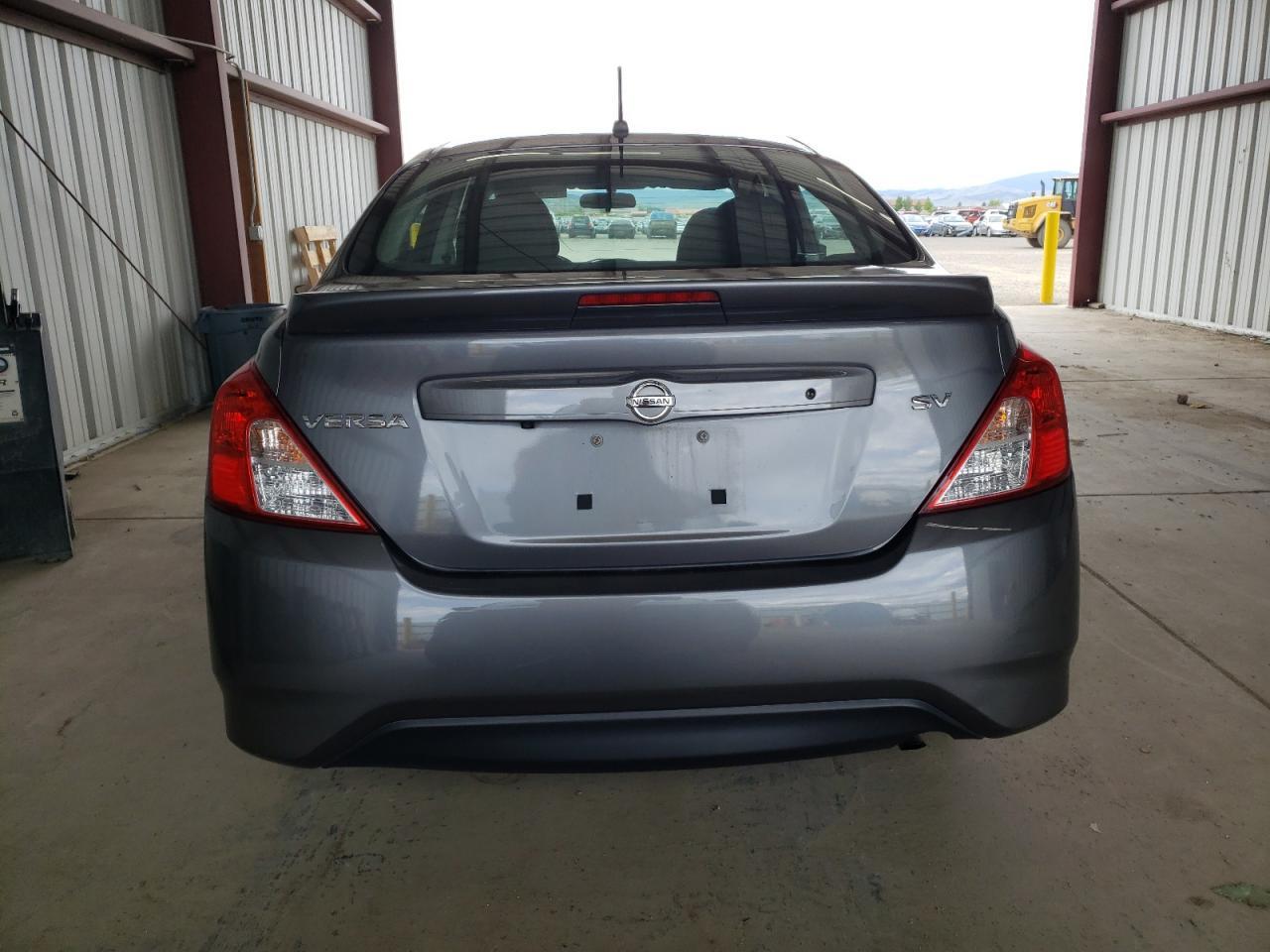 2019 Nissan Versa S - Фото 6