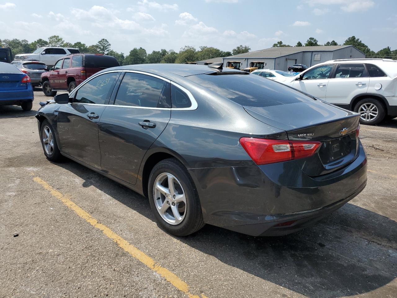 2017 Chevrolet Malibu Ls - Фото 2