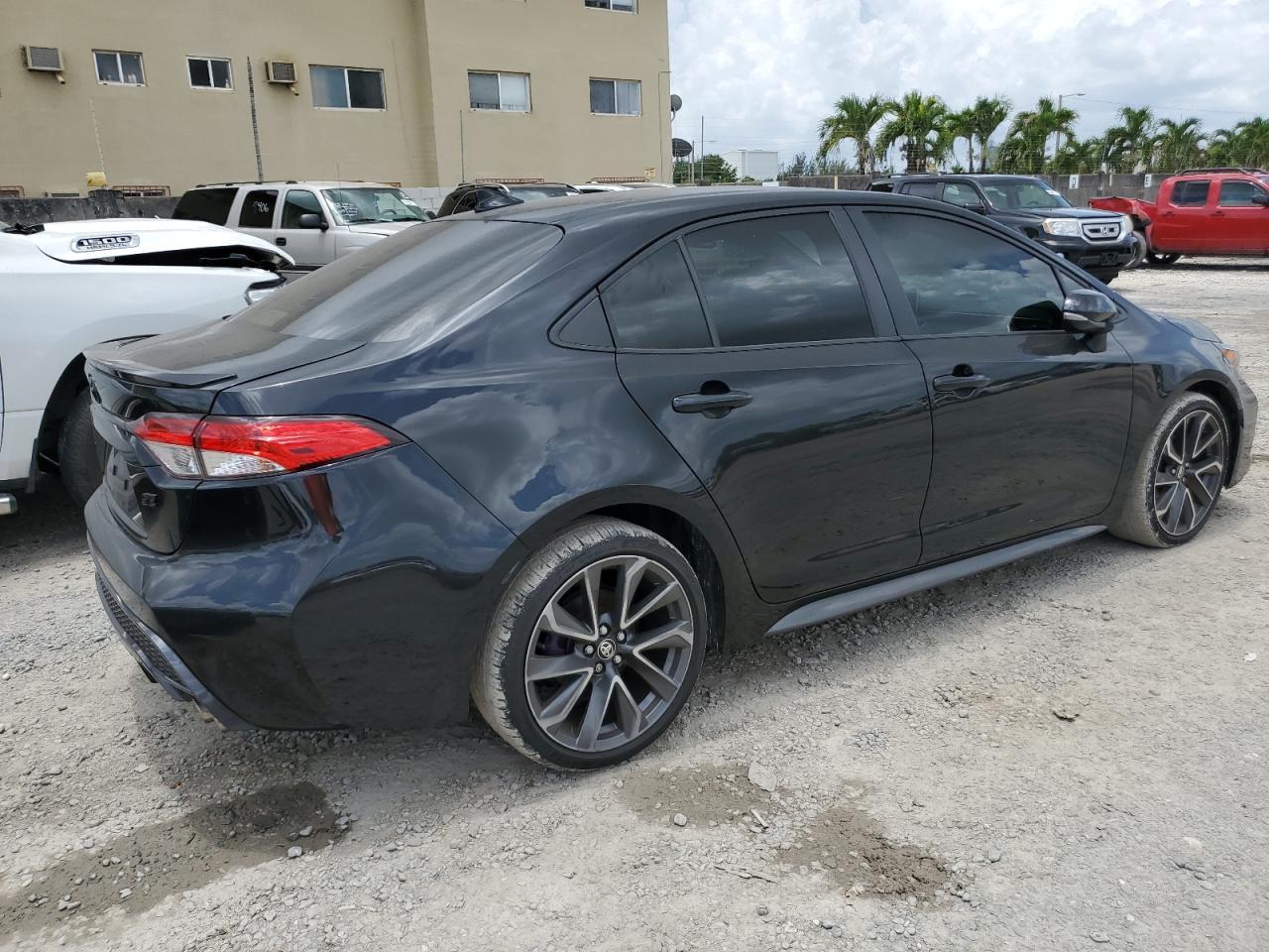2021 Toyota Corolla Se - Image 3