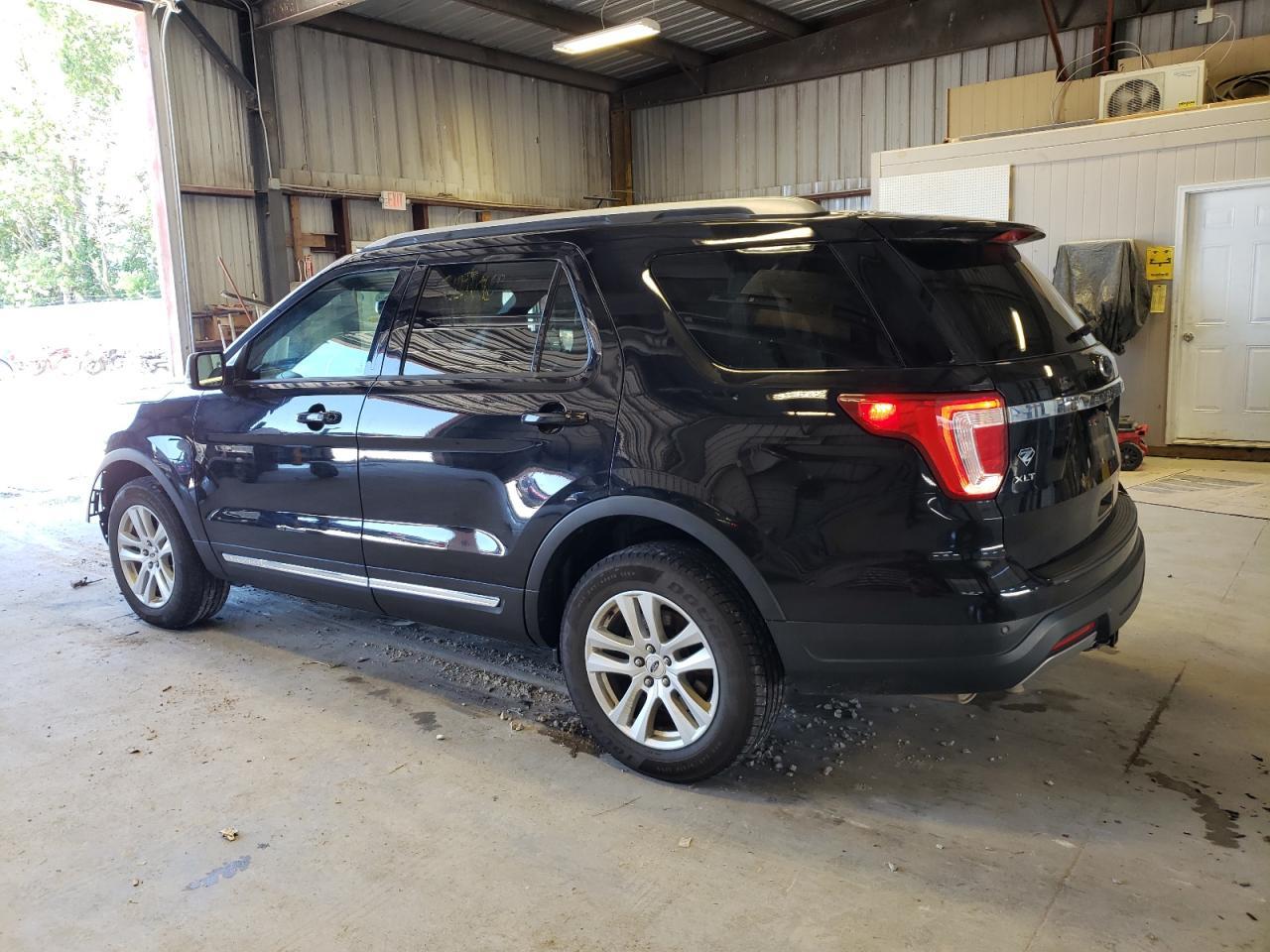 2019 Ford Explorer Xlt - Image 2