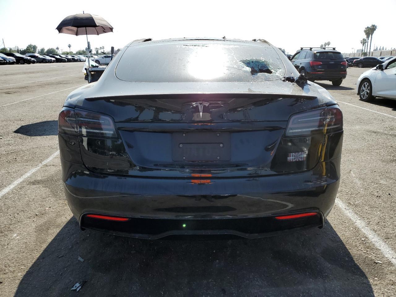 2022 Tesla Model S - Фото 6