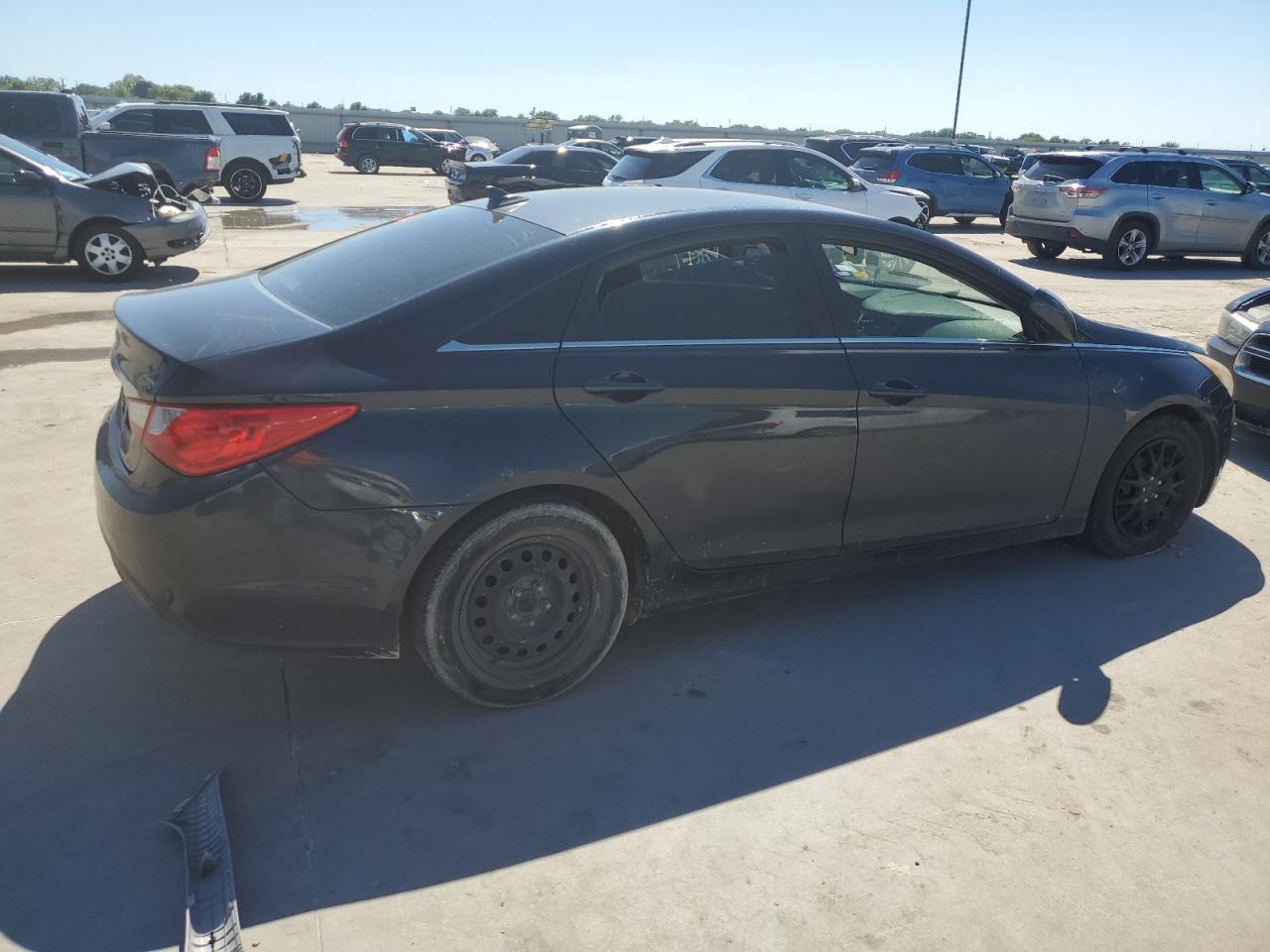 2011 Hyundai Sonata Gls - Image 3
