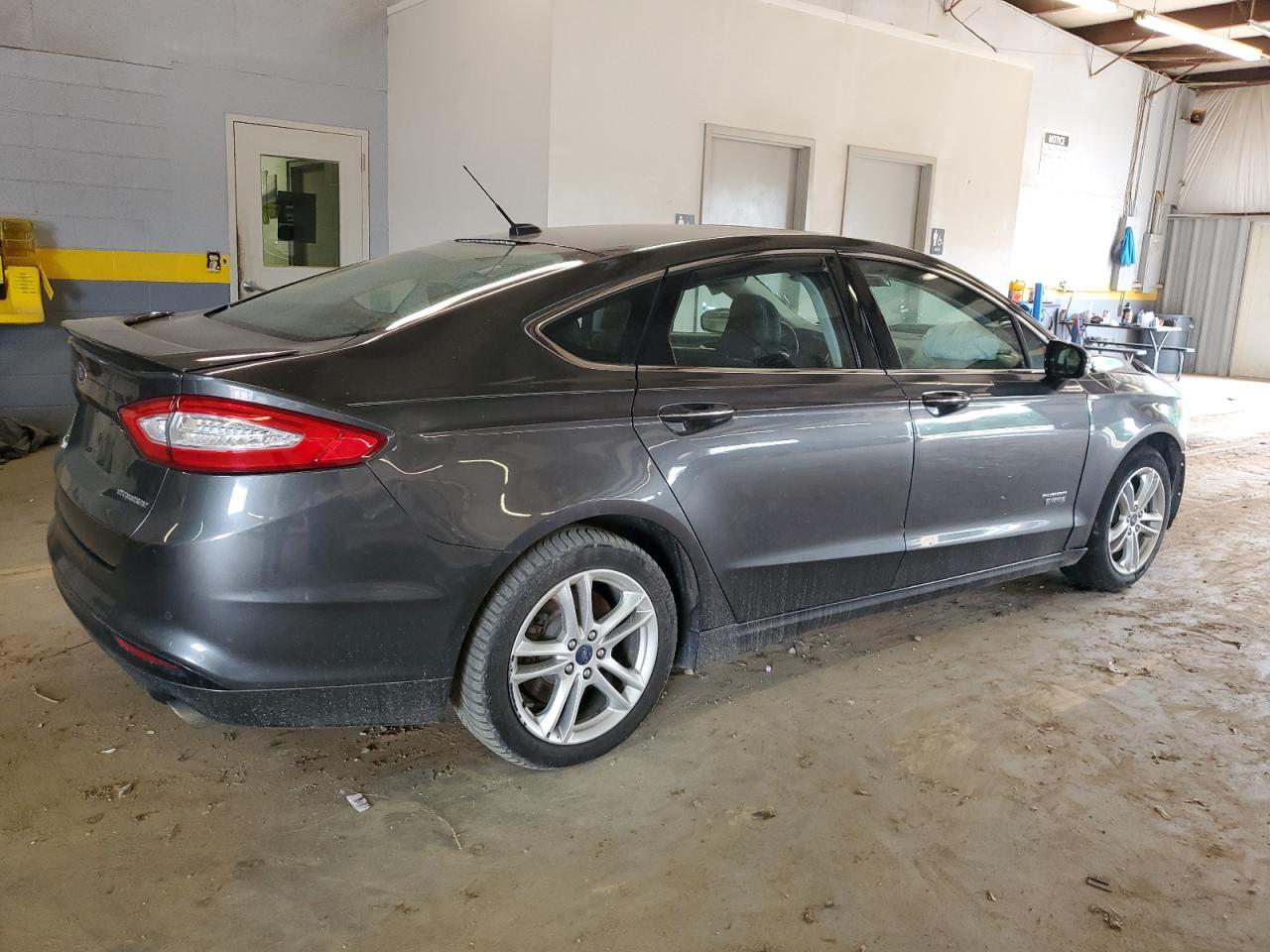 2016 Ford Fusion Titanium Phev - Фото 3