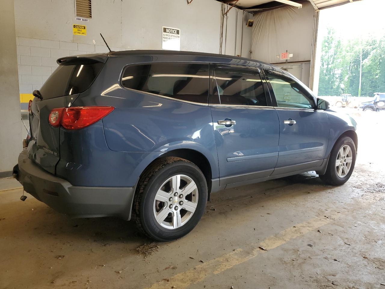 2012 Chevrolet Traverse Lt - Image 3