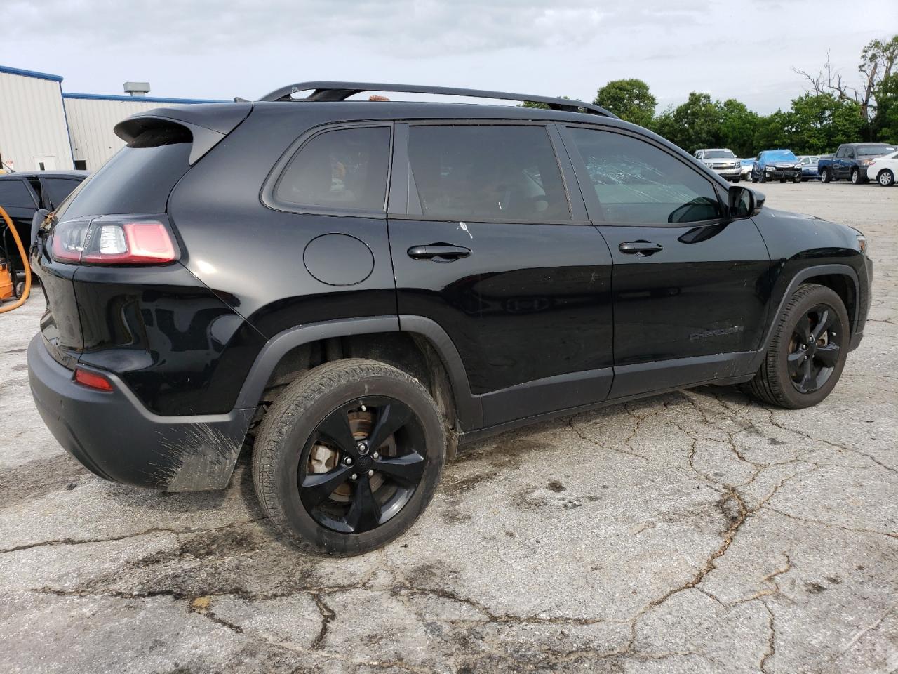 2020 Jeep Cherokee Latitude Plus - Фото 3
