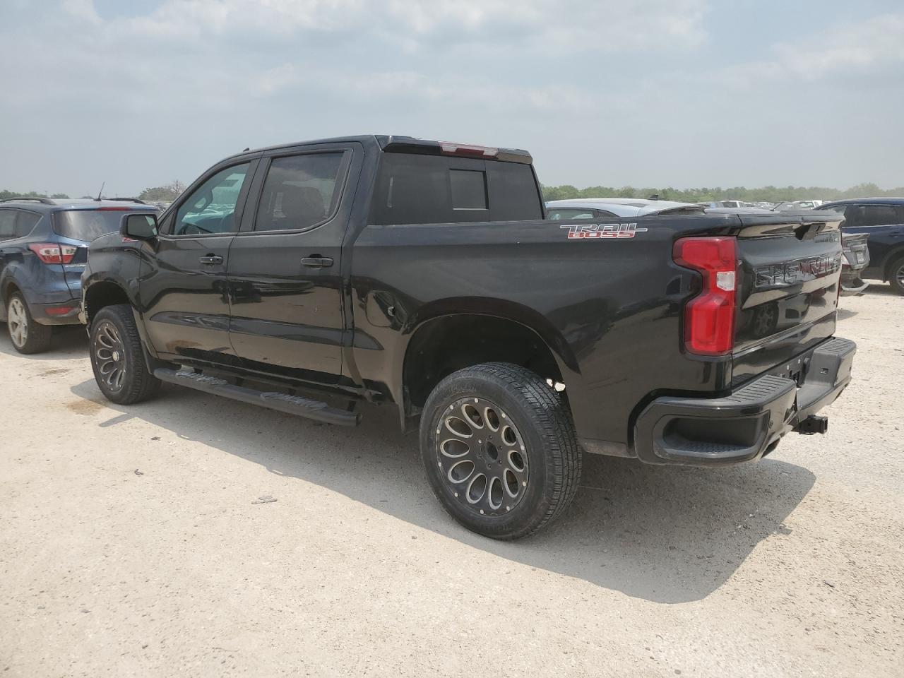 2021 Chevrolet Silverado K1500 Lt Trail Boss - Фото 2