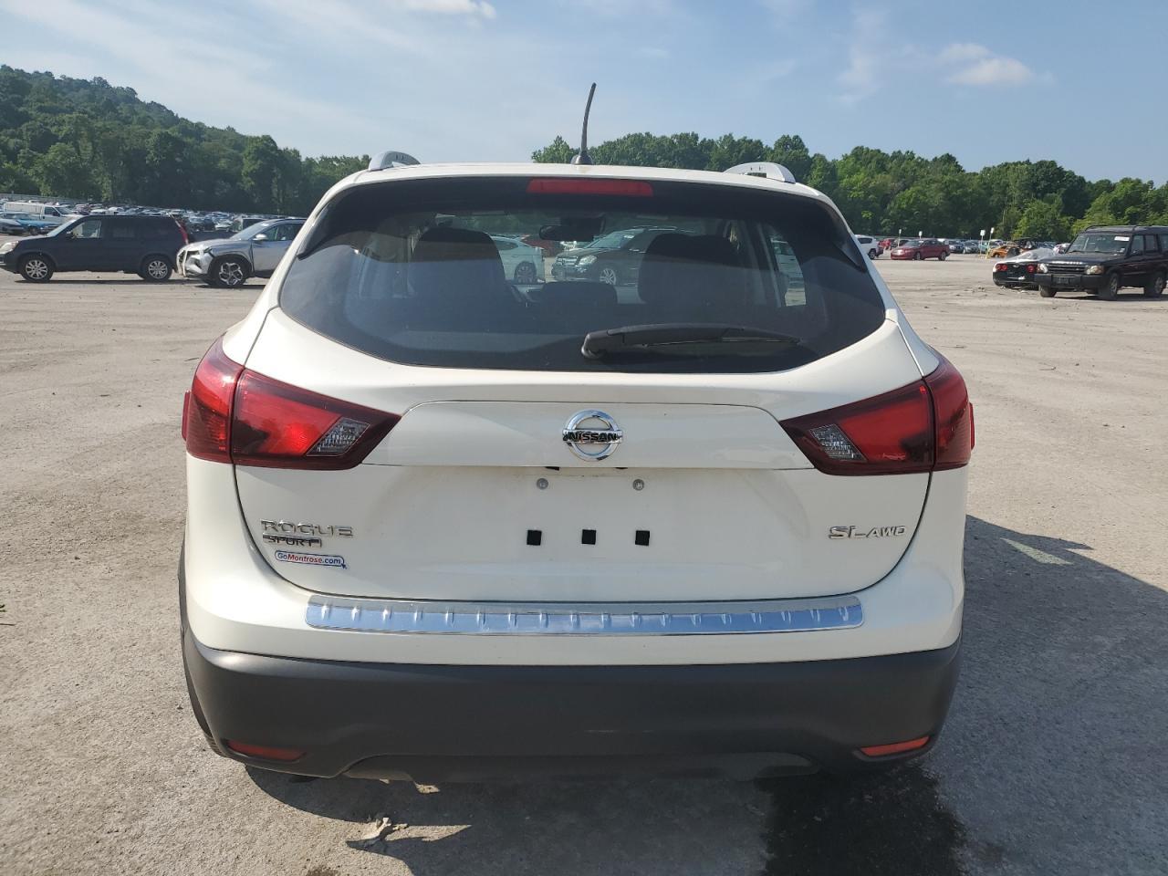 2017 Nissan Rogue Sport S - Фото 6