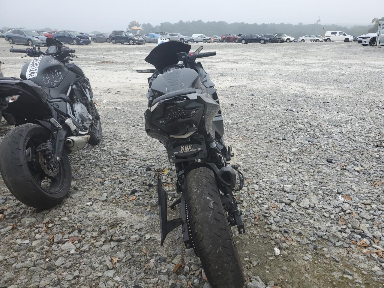 2023 Kawasaki Ninja 400 - Image 4