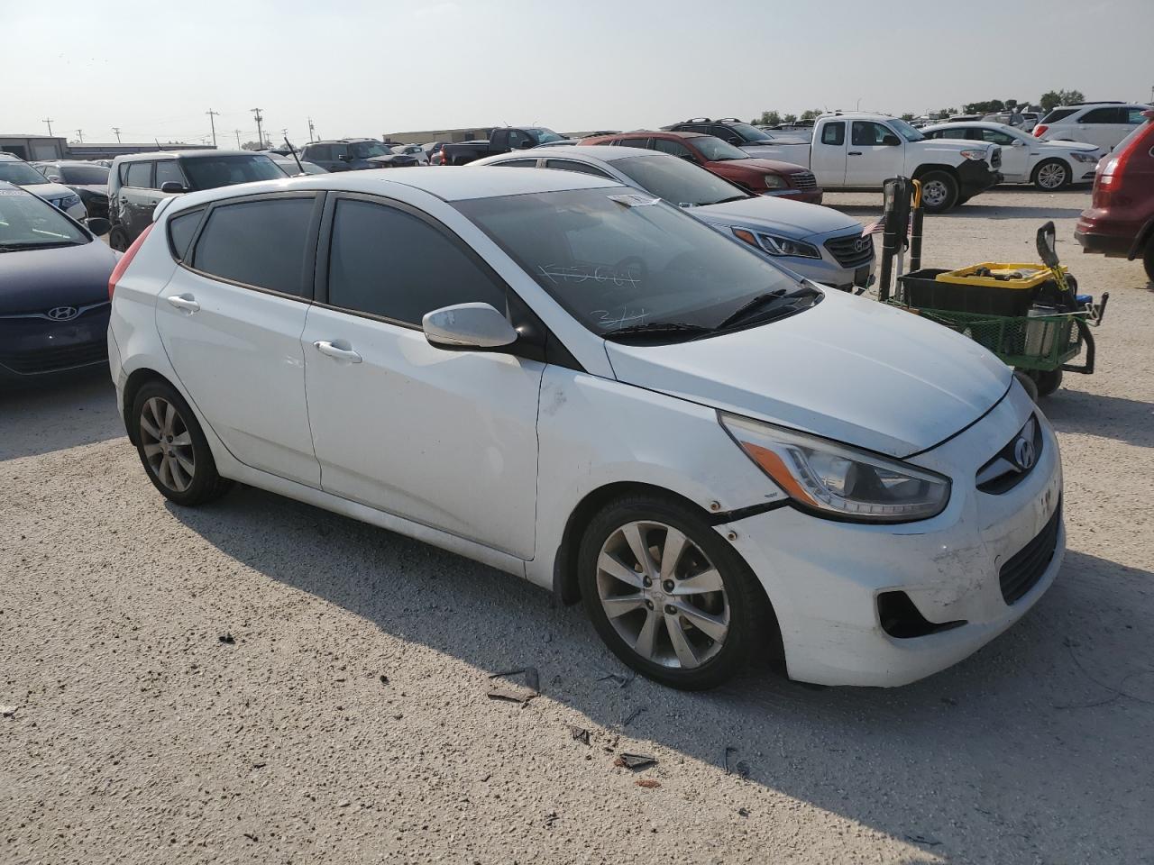2014 Hyundai Accent Gls - Фото 4