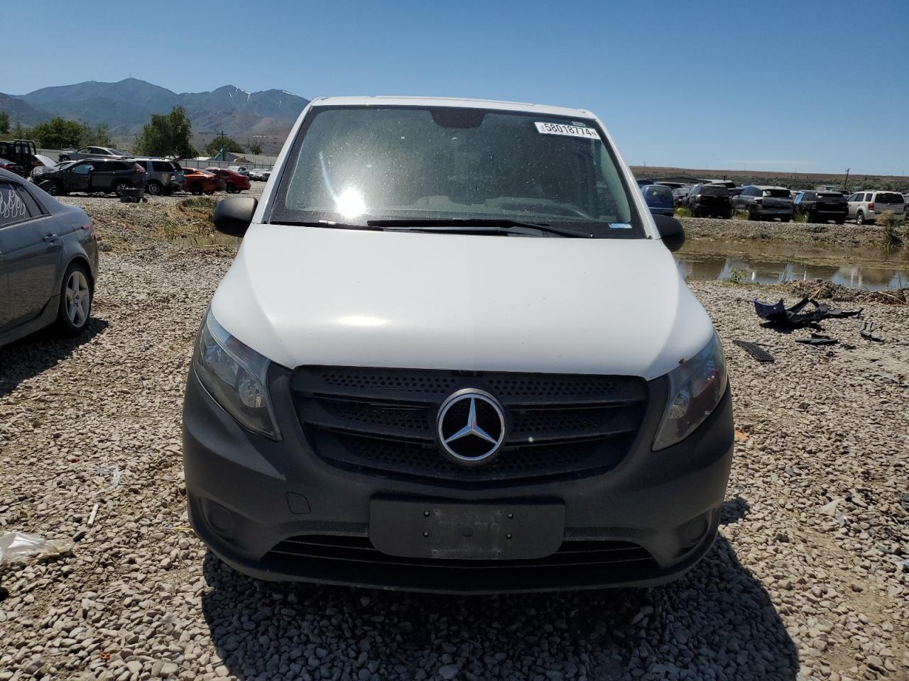 2016 Mercedes-Benz Metris - Фото 5