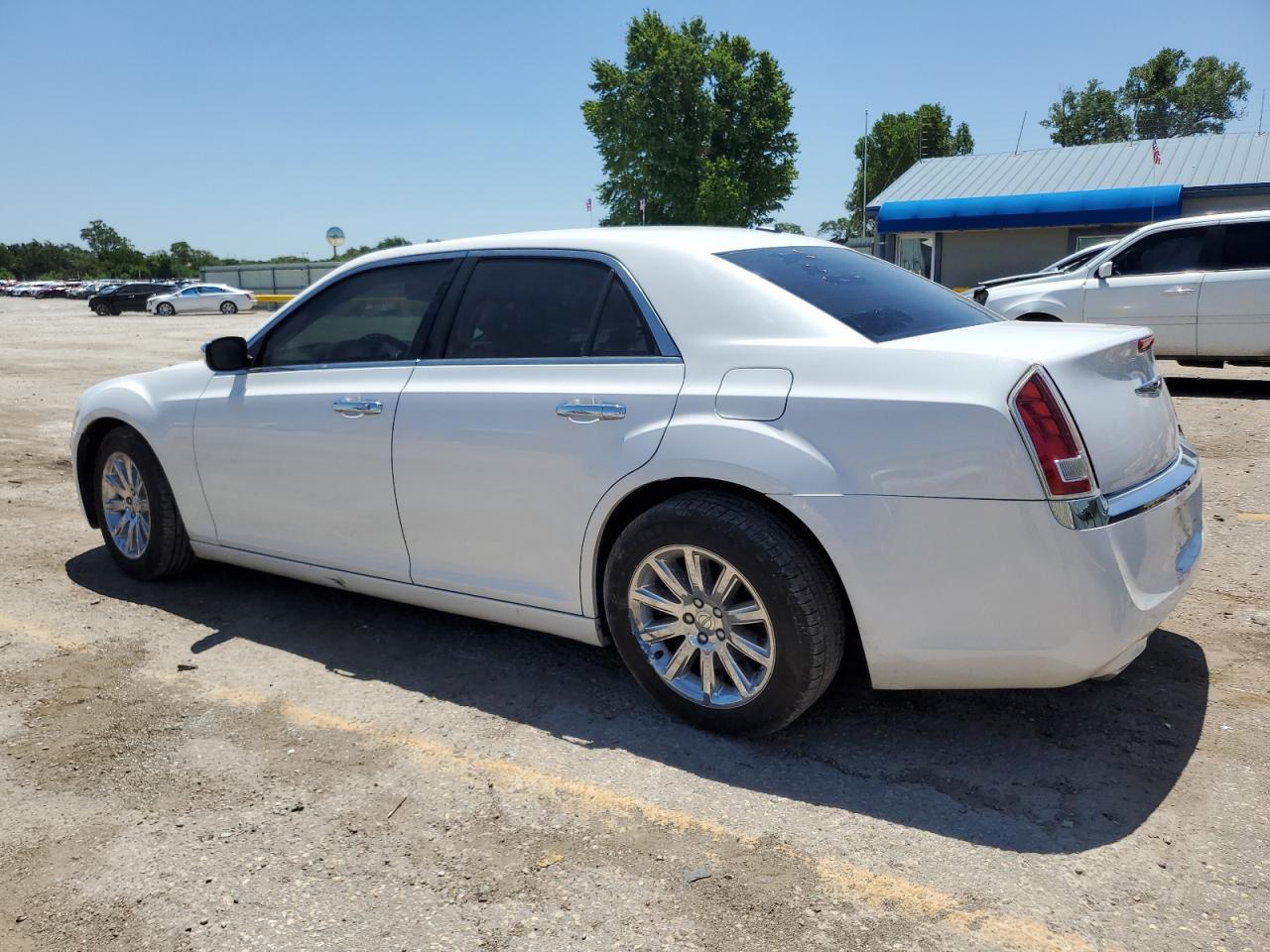 2012 Chrysler 300 Limited - Image 2