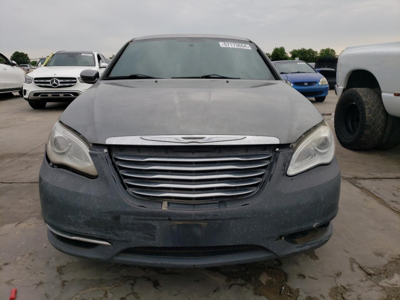 2013 Chrysler 200 Lx - Image 5