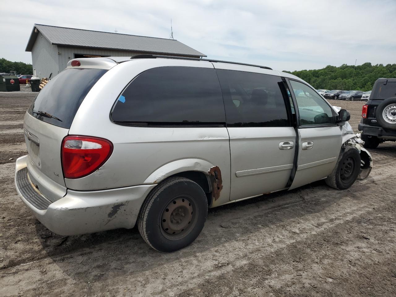 2007 Chrysler Town & Country - Image 3