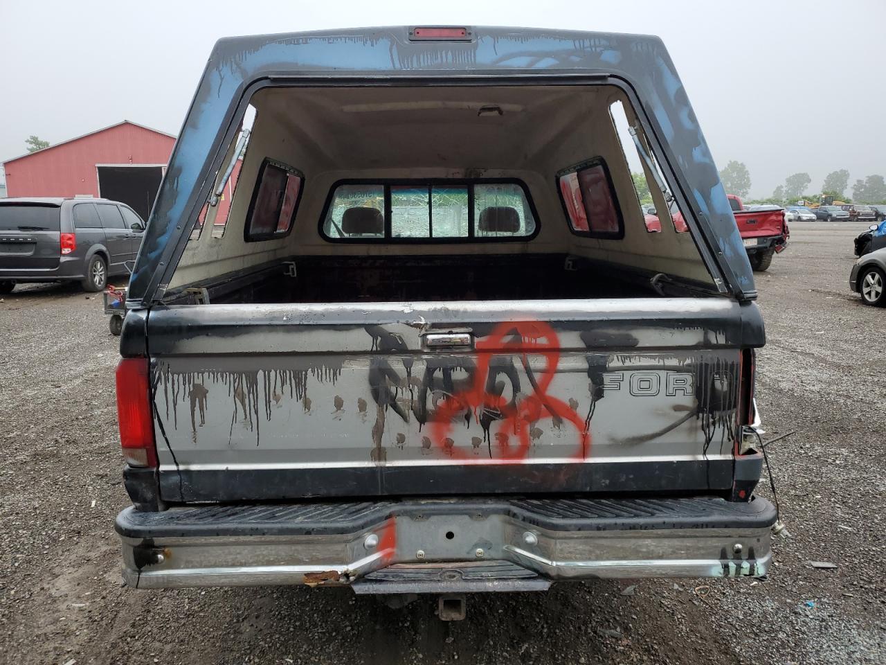 1993 Ford F250 - Image 6