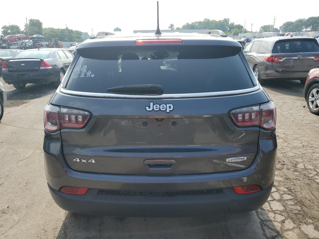 2019 Jeep Compass Latitude - Фото 6