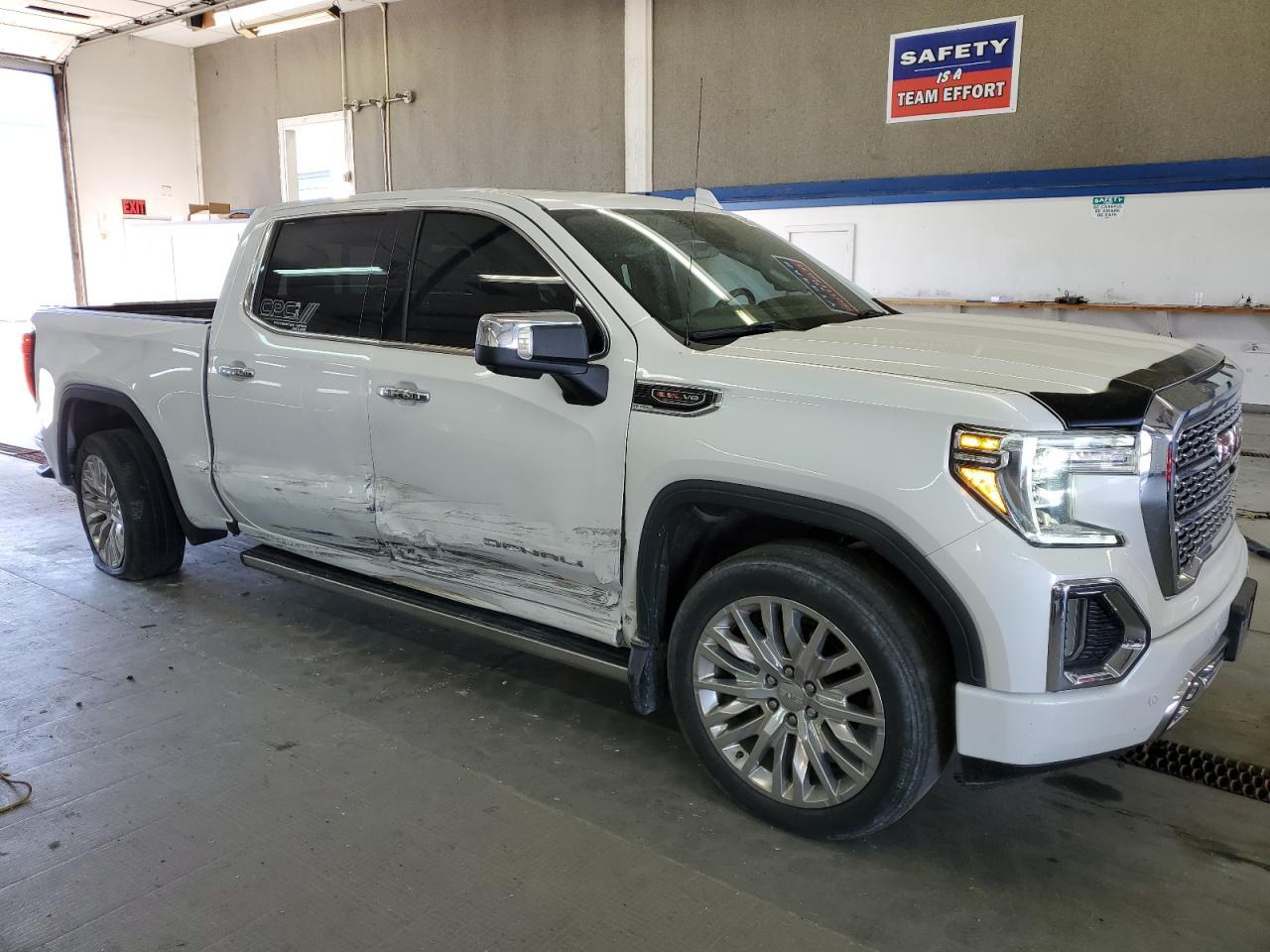 2019 GMC Sierra K1500 Denali - Image 4