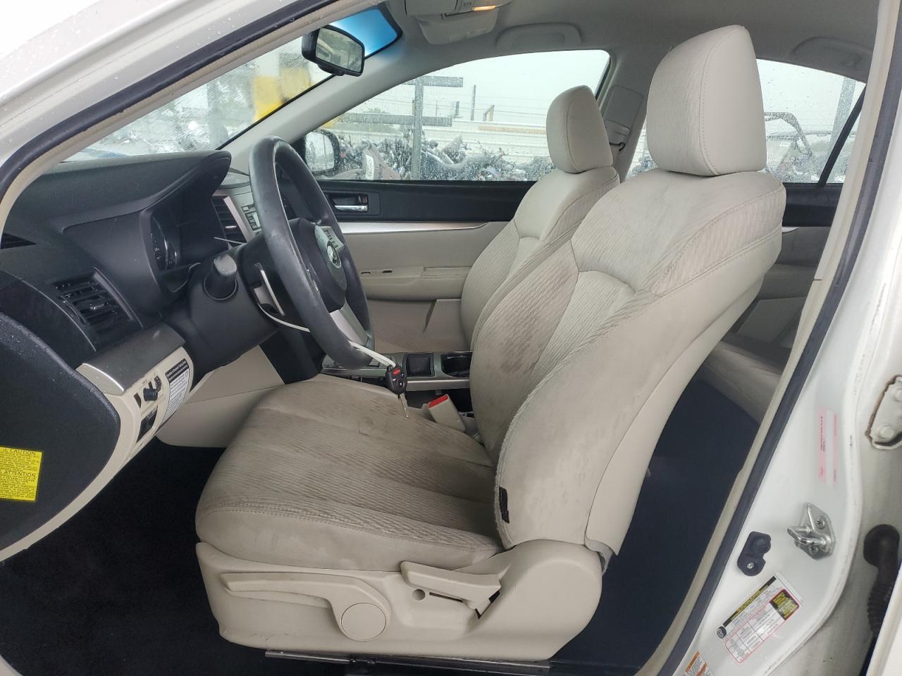 2010 Subaru Legacy 2.5I - Фото 7