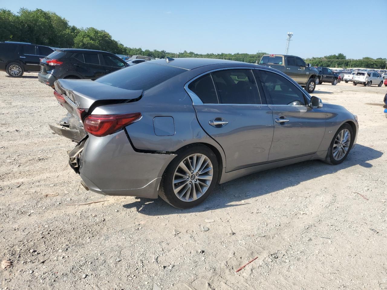2019 Infiniti Q50 Luxe - Фото 3