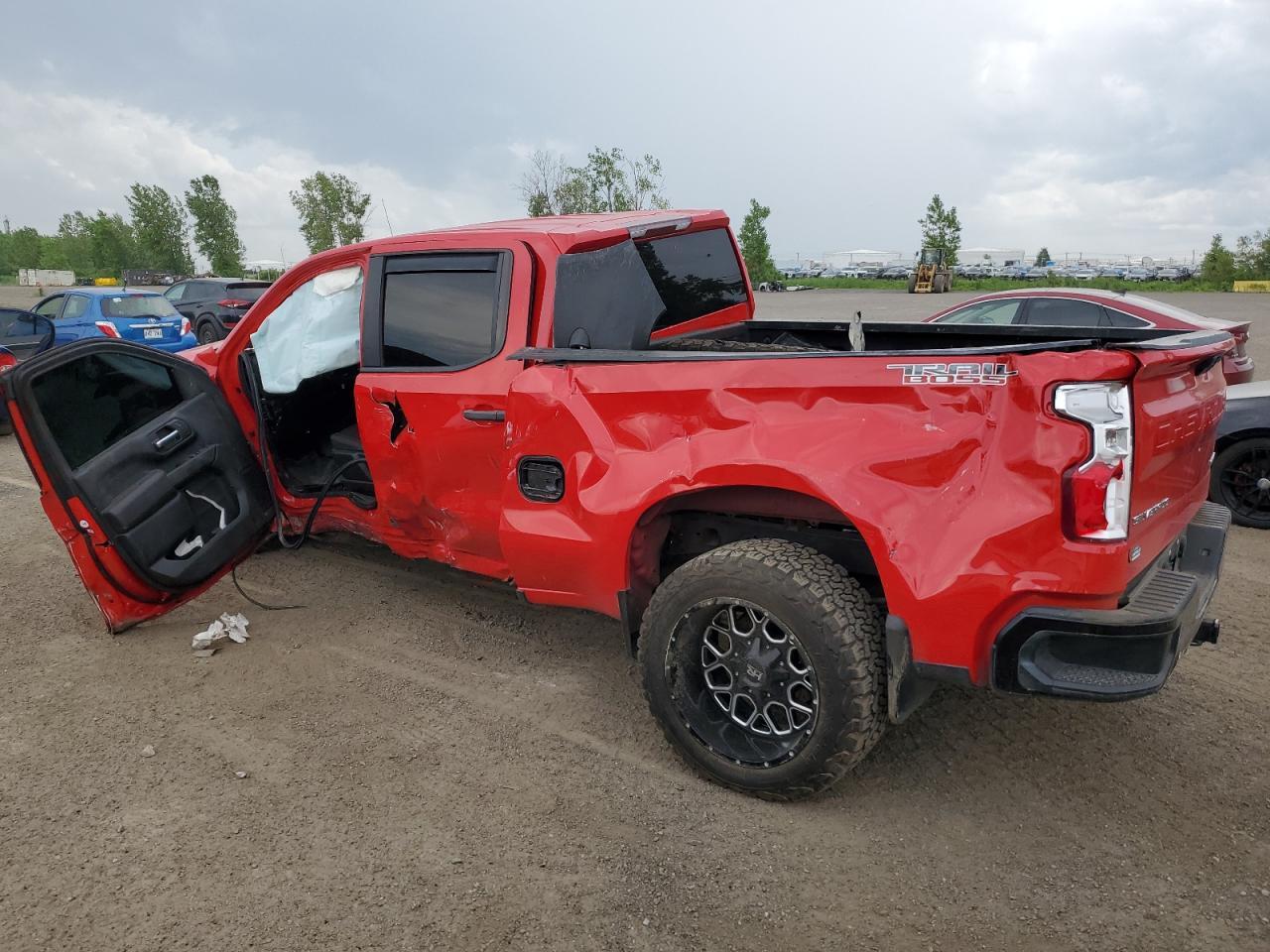 2019 Chevrolet Silverado K1500 Trail Boss Custom - Image 2