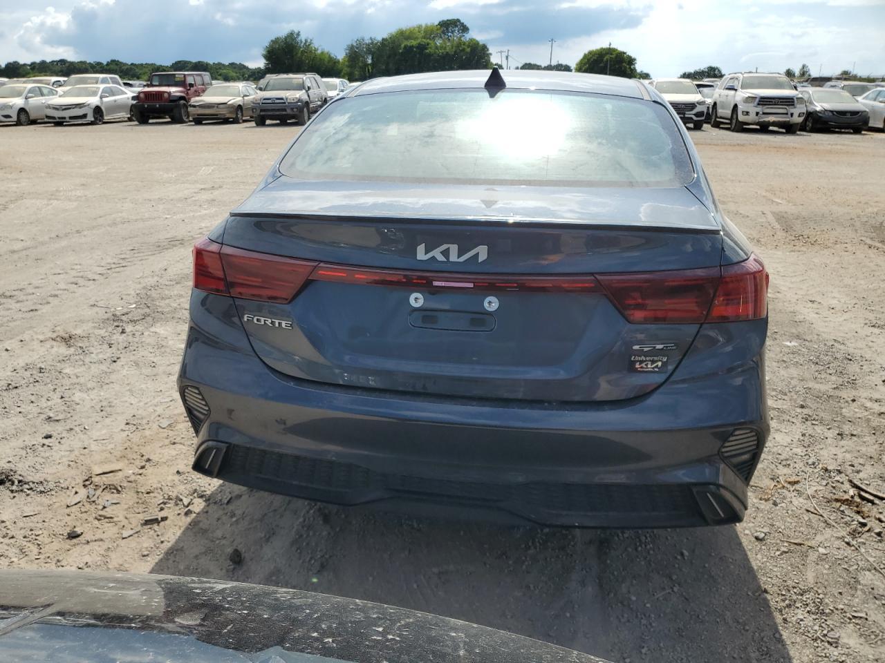 2023 Kia Forte Gt Line - Фото 6