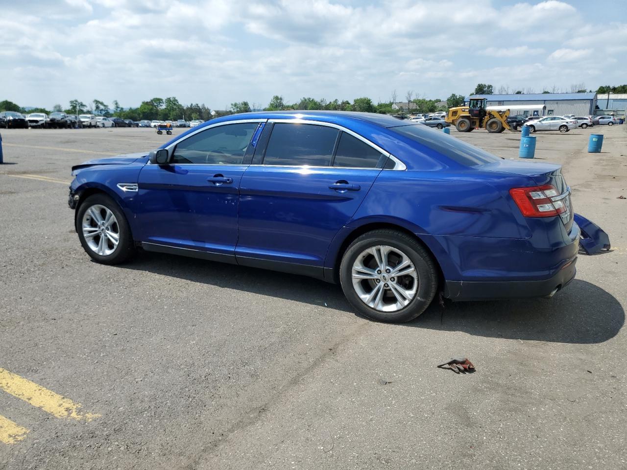 2013 Ford Taurus Se - Фото 2
