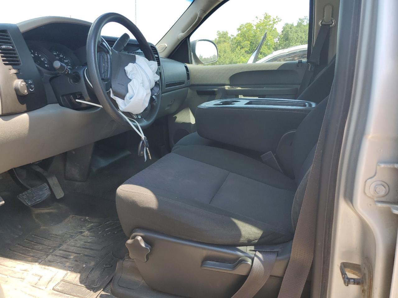 2012 Chevrolet Silverado C1500 - Image 7