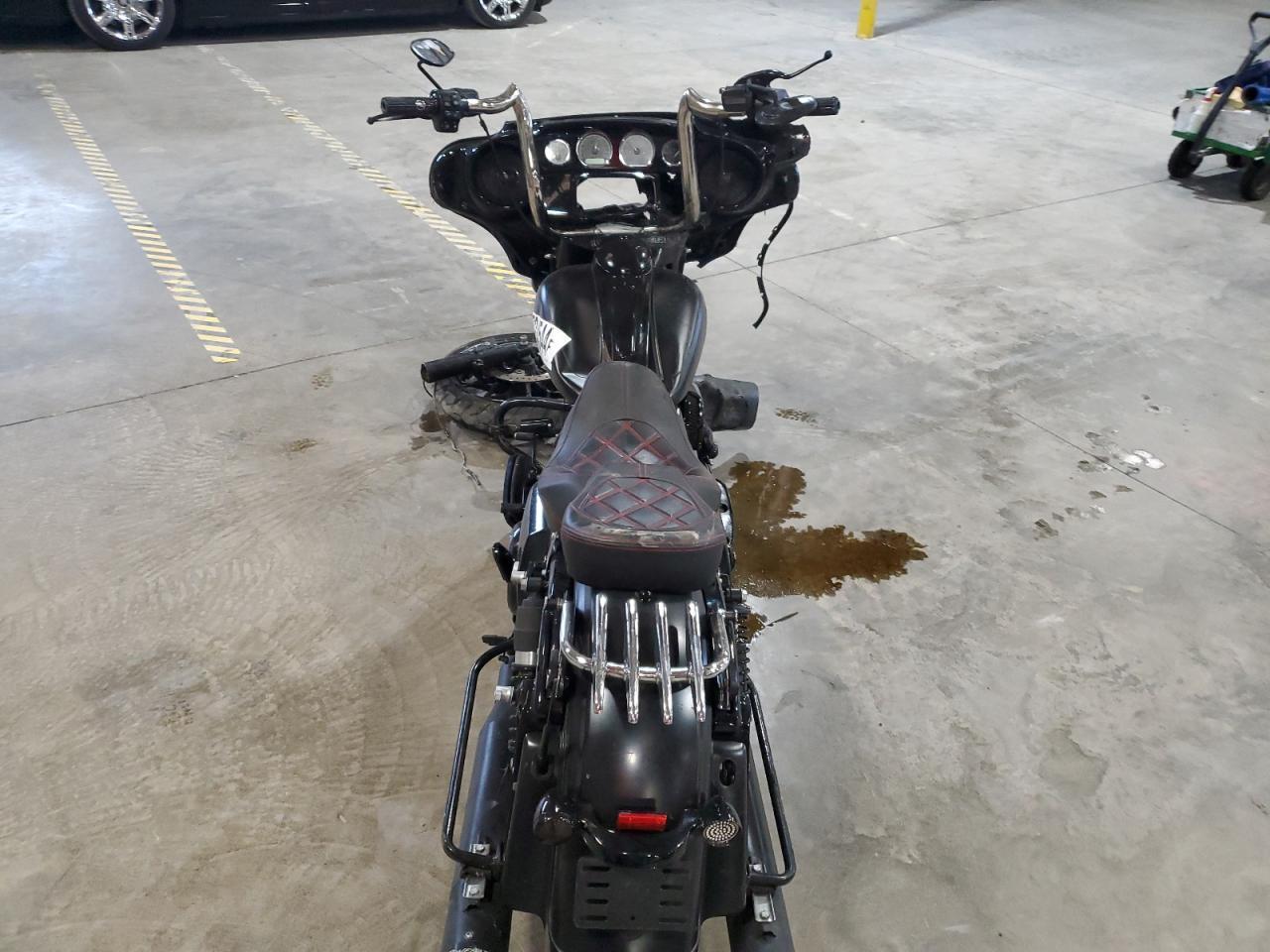 2018 Harley-Davidson Flhxs 115Th Anniversary Street Glide Special - Image 6