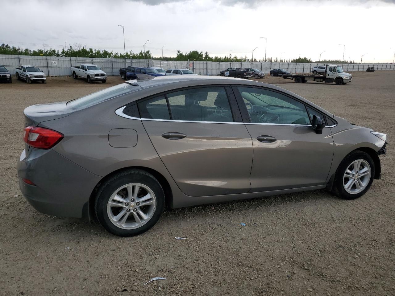 2018 Chevrolet Cruze Lt - Фото 3