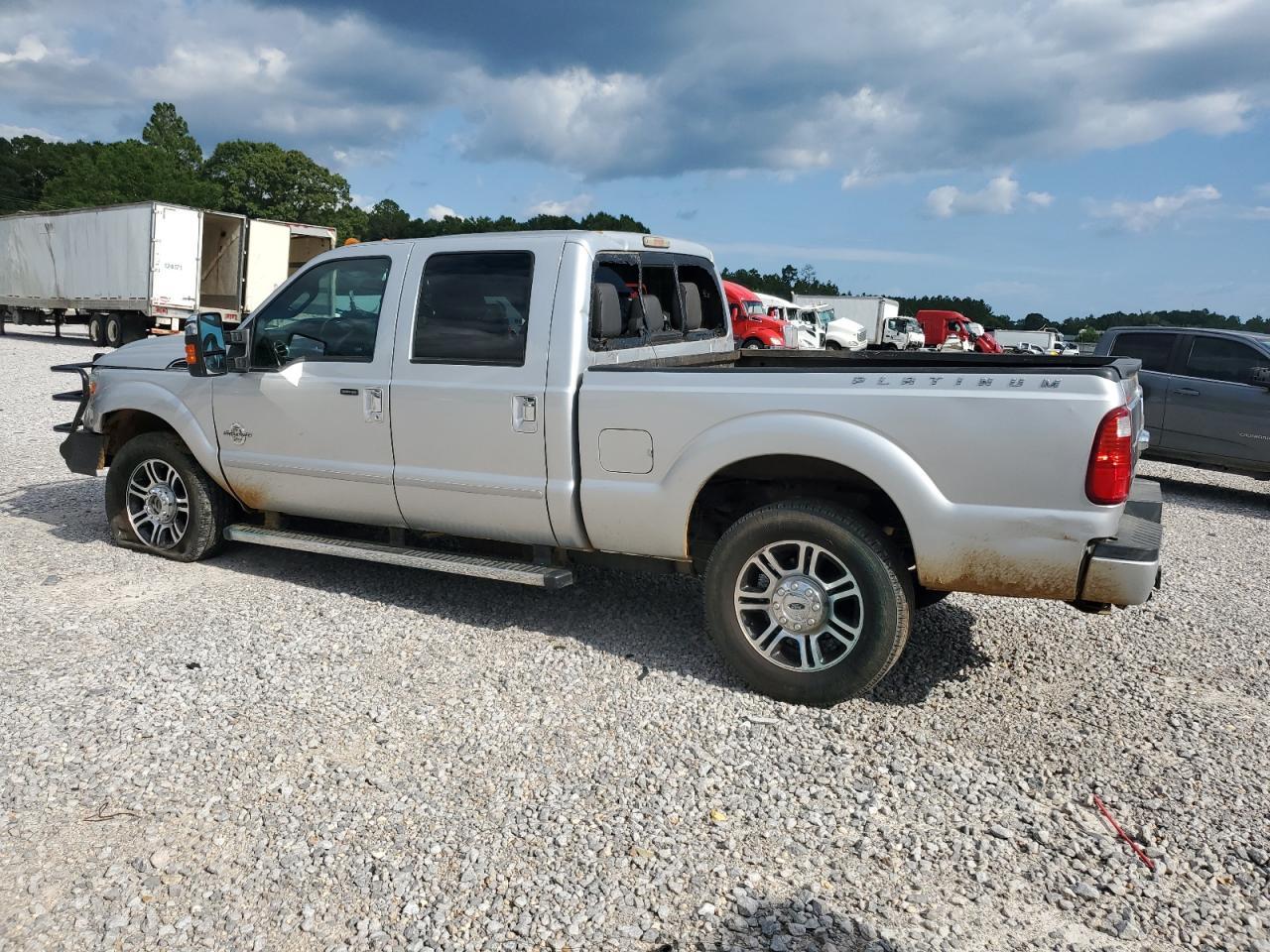 2016 Ford F350 Super Duty - Фото 2