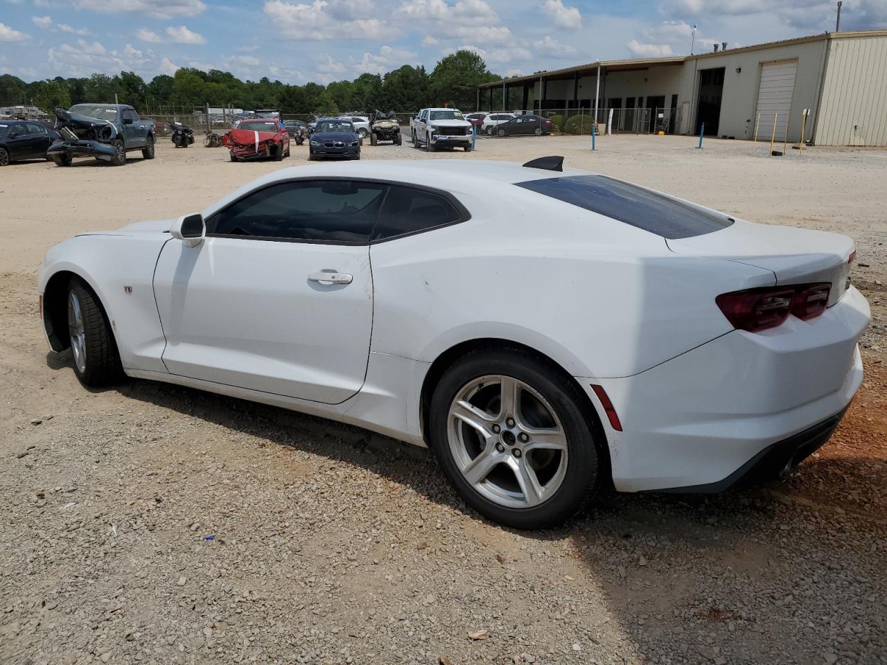 2019 Chevrolet Camaro Ls - Фото 2