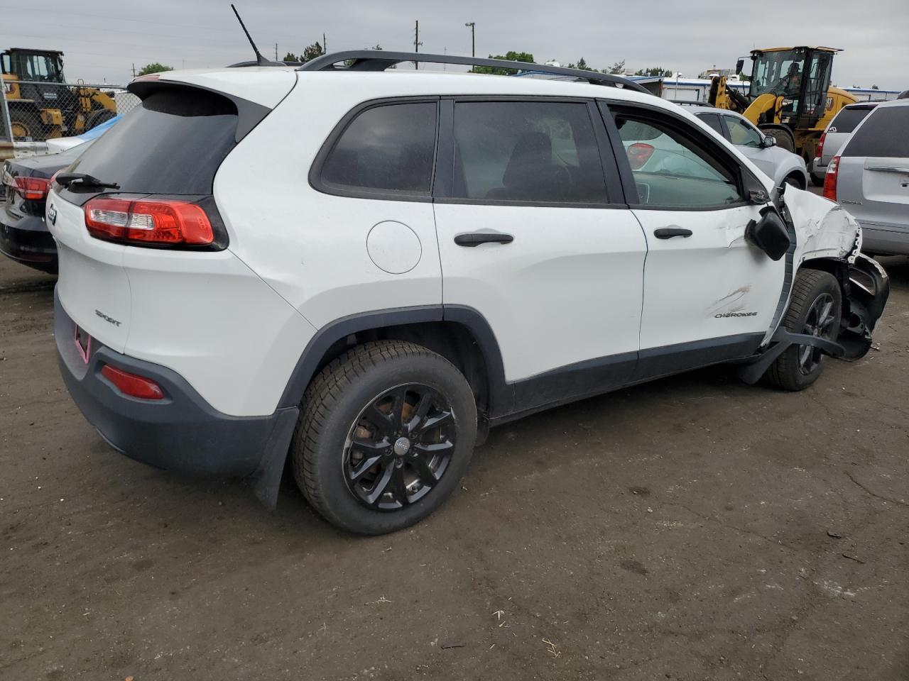 2016 Jeep Cherokee Sport - Image 3