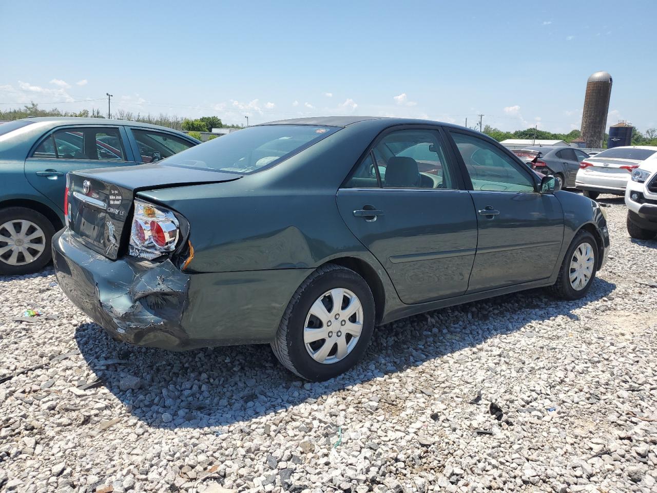 2005 Toyota Camry Le - Image 3