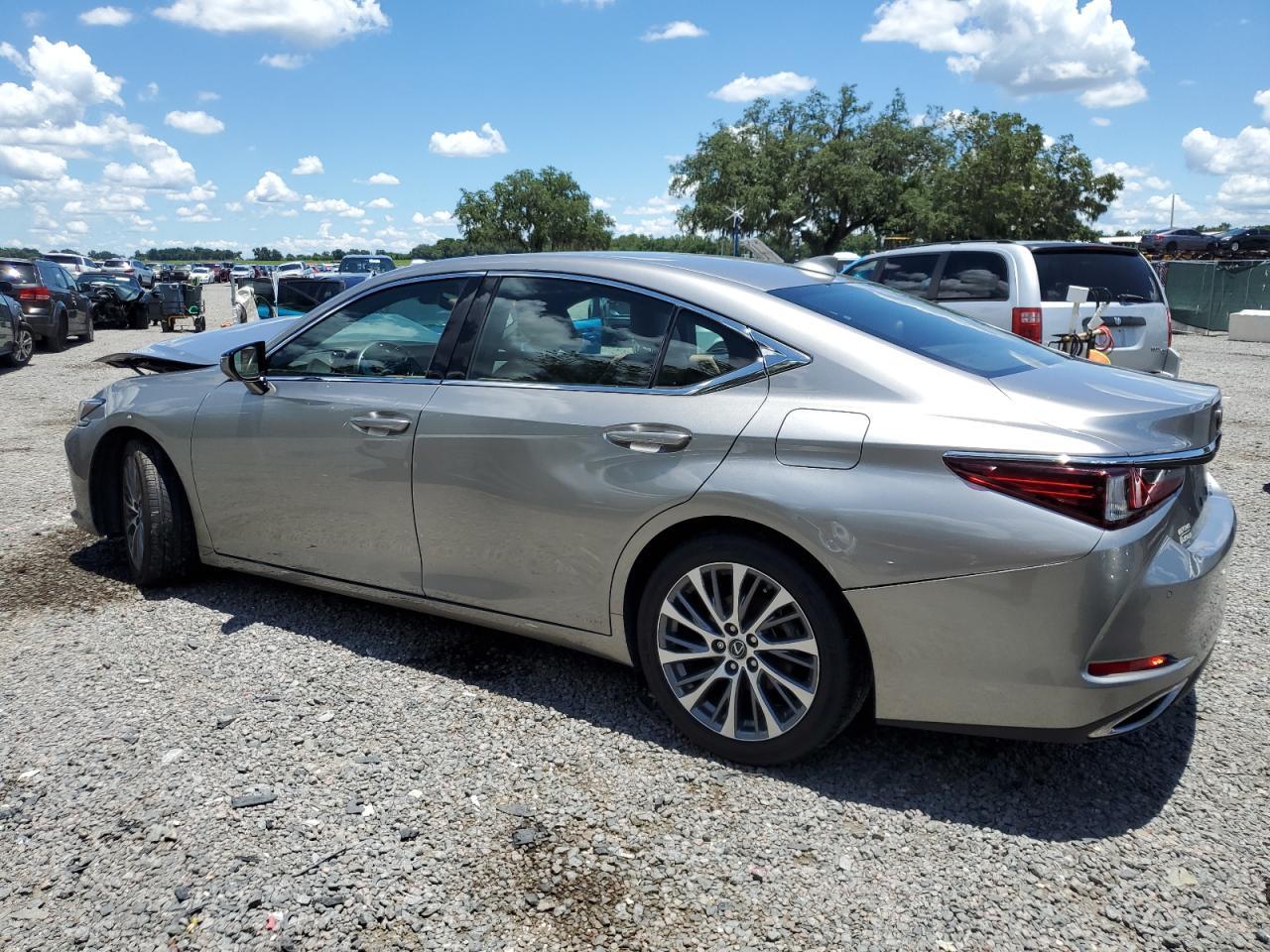 2021 Lexus Es 350 Base - Image 2