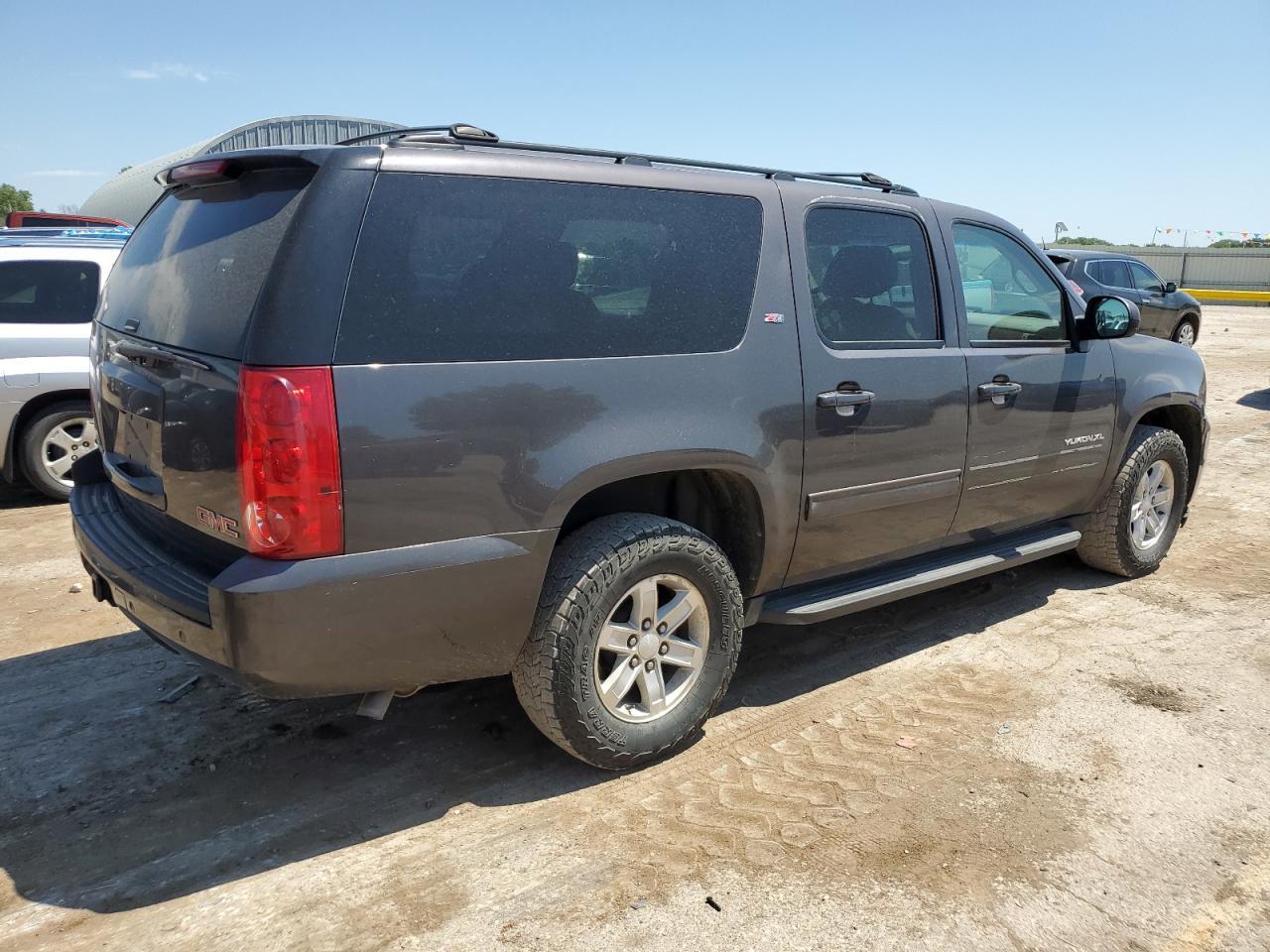 2011 GMC Yukon Xl K1500 Slt - Image 3