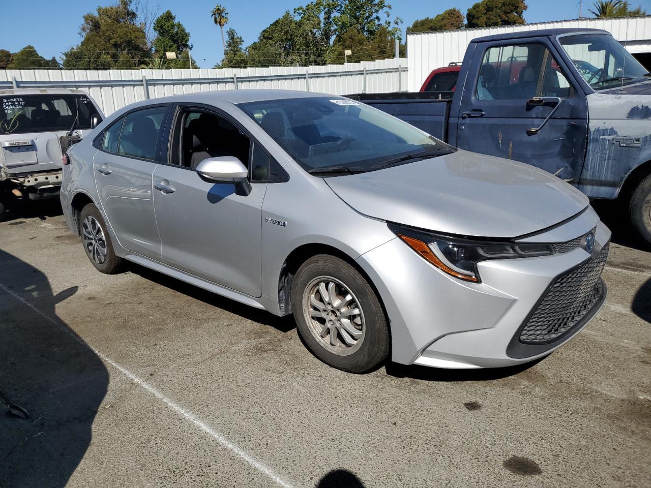 2021 Toyota Corolla Le - Image 4