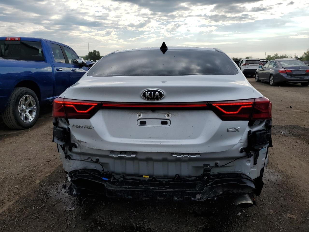 2020 Kia Forte Ex - Фото 6