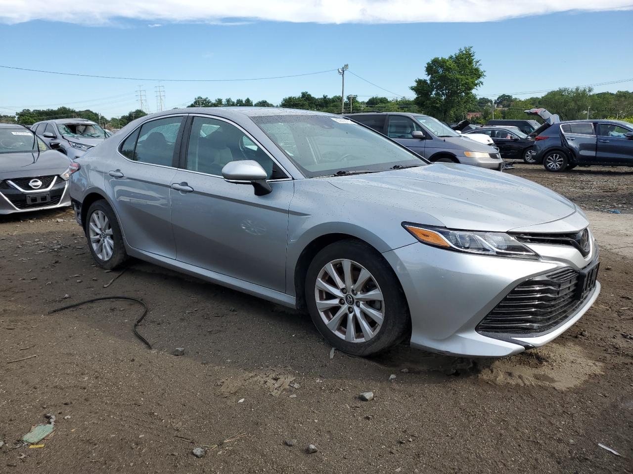 2018 Toyota Camry L - Image 4