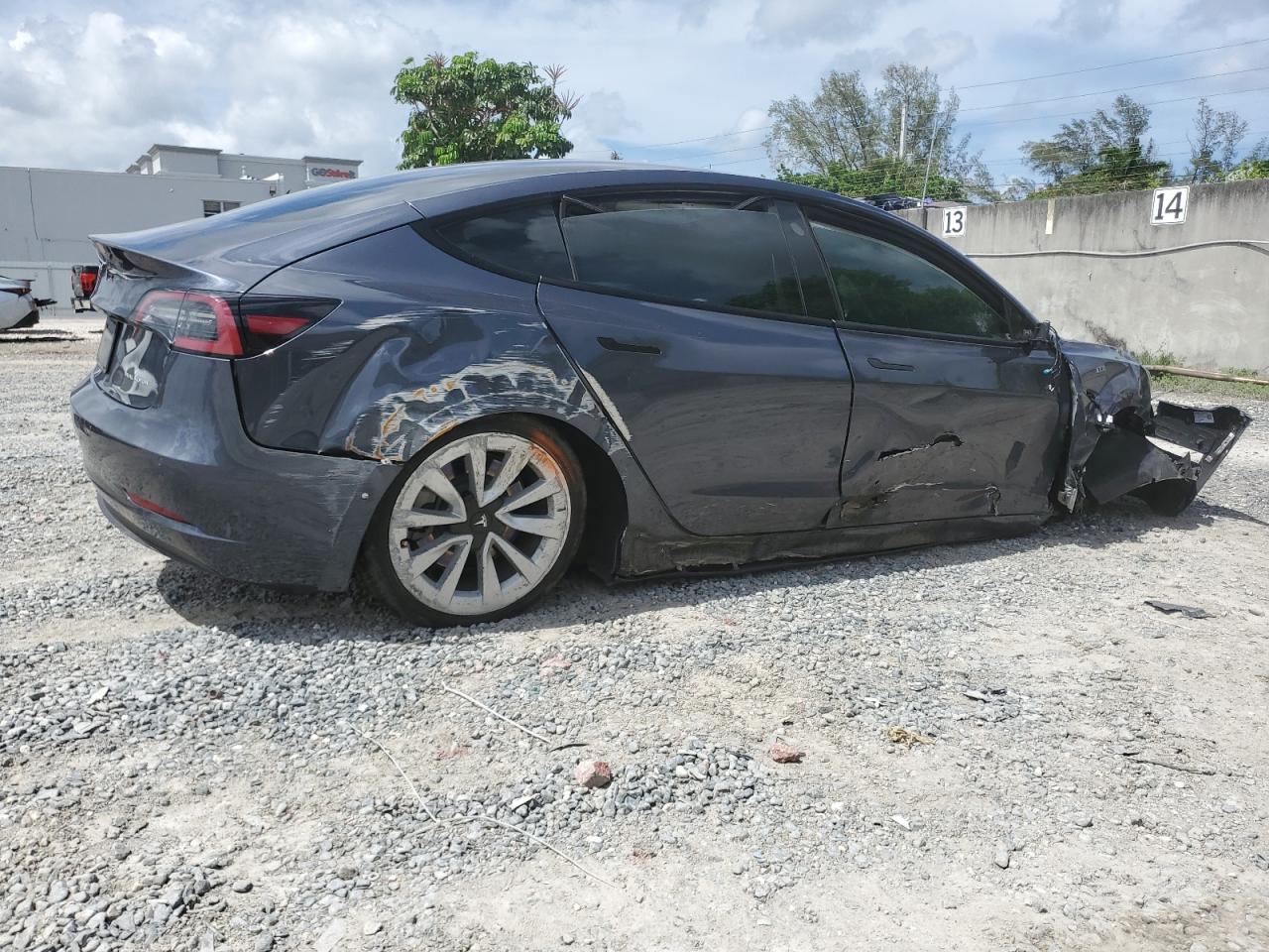 2022 Tesla Model 3 - Image 3